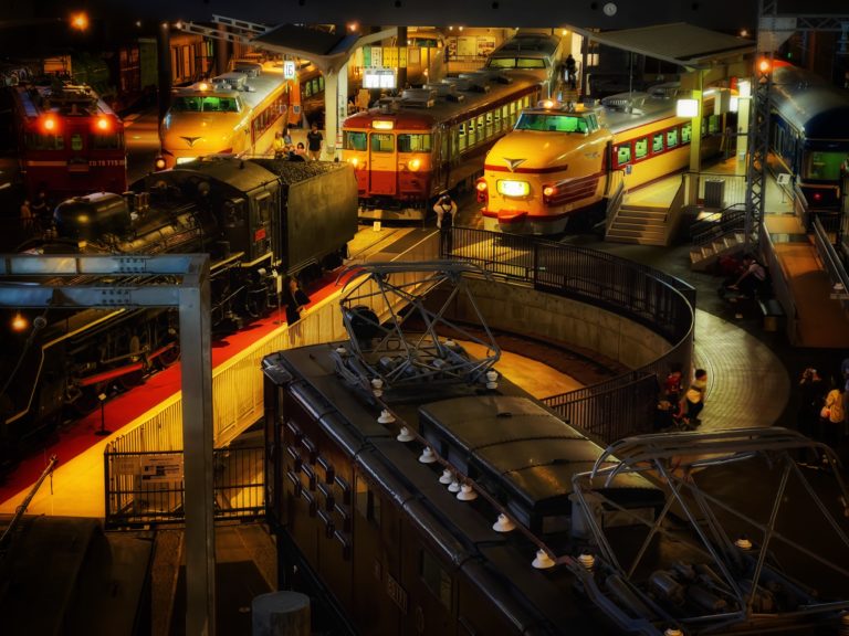 Hello, Tokyo!  迷失在铁路的世界